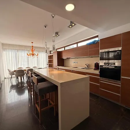 Villa Star , Luxury In *